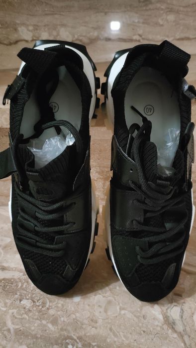 Buty damskie 40 Adidasy
