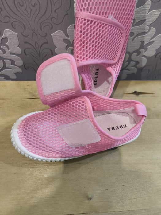 Lekkie trampki siateczkowe 32 19 cm na rzepy tenisówki