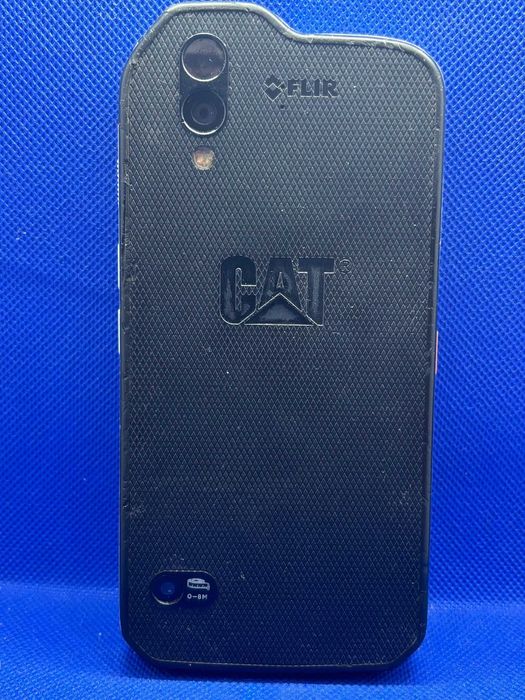 Захищений телефон CAT S61 4/64GB