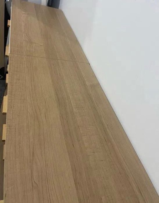 Duas cómodas iguais estilo escandinavo