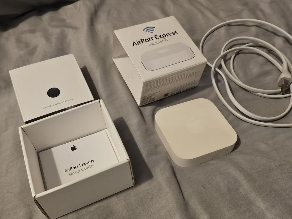 Роутер Apple A1392 AirPort Express MC414LL/A WIFI USA