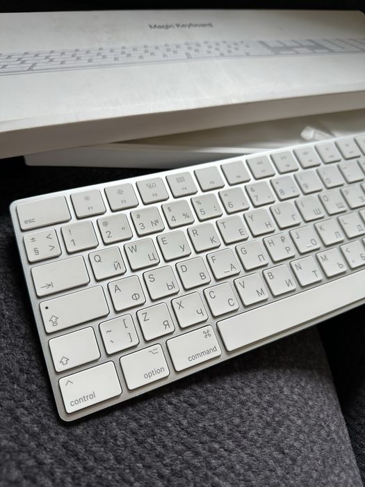 Apple Magic Keyboard A1843 - rosyjski uklad