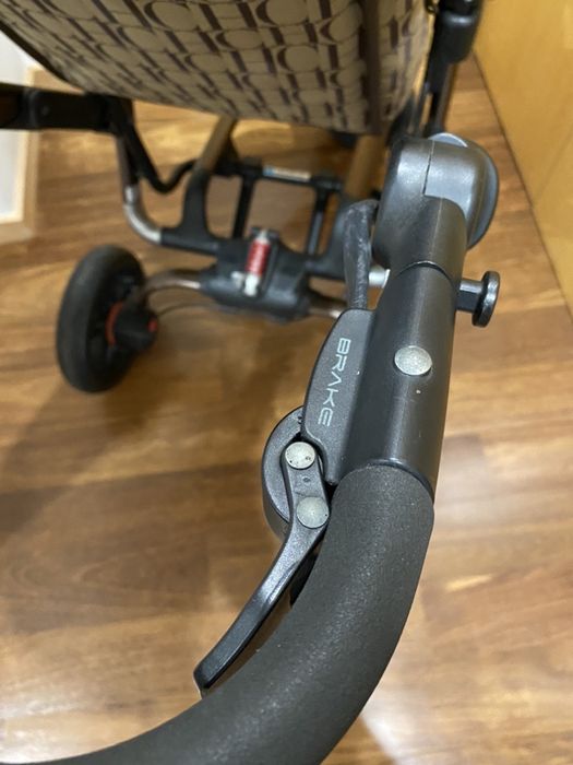 Carolina Herrera - Carrinho Bebe - Marca Jané