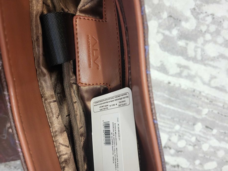 Нова сумка Alviero Martini , Італія