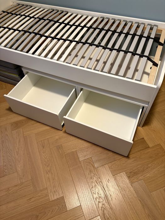 Wygodne łóżko Ikea Slakt 90x200