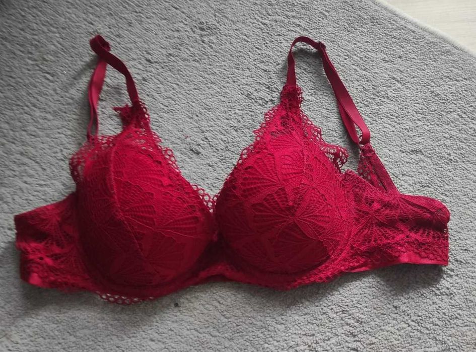 Biustonosz usztywniany ciemnoczerwony z koronką, 80B