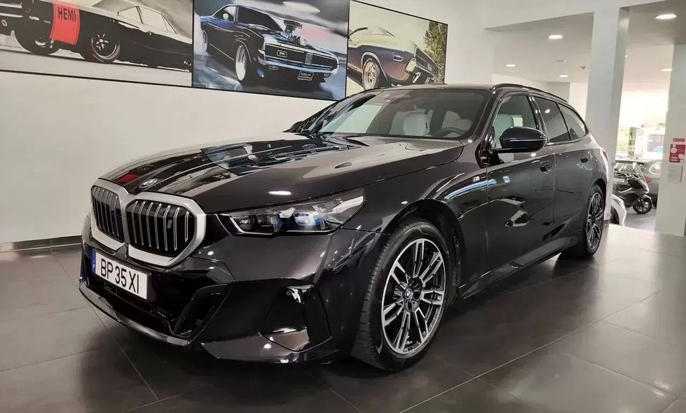 BMW i5 Touring eDrive40