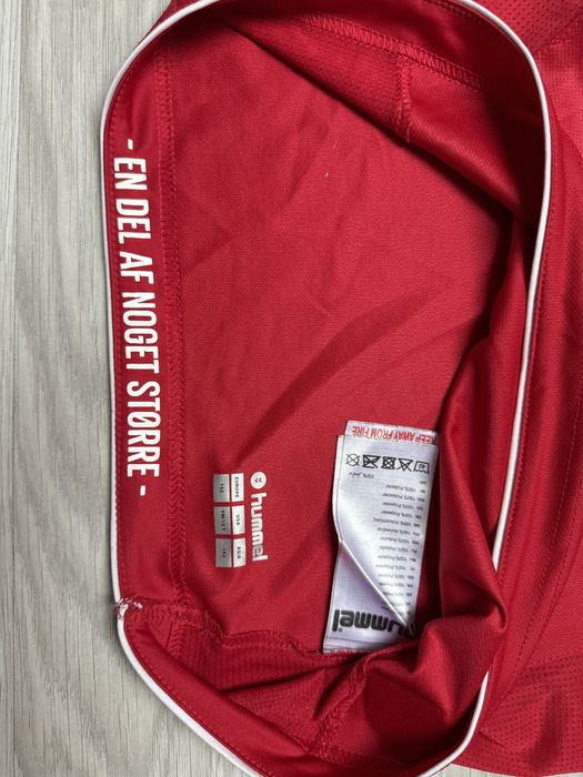 Koszulka bluzka t-shirt Hummel reprezentacja Danii Dania Delaney 152