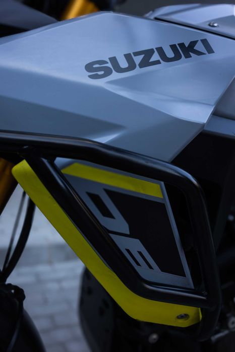 SUZUKI V-STROM 800DE Full Extras!