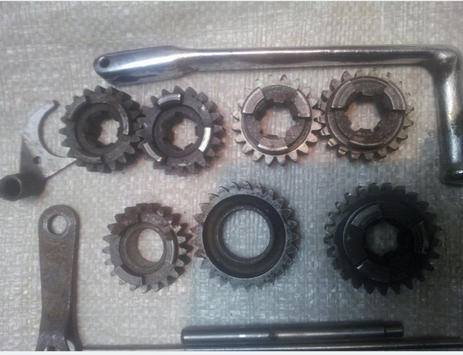 Запчастини до мотоцикла Мінськ