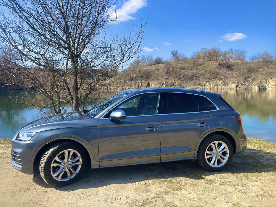 Audi SQ5 2018. Premium +
