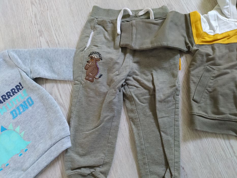 Zestaw bluzy i spodnie 2+1 r 86