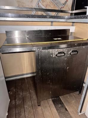 Bancada aço con 2 portas  ideal para máquina a café