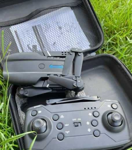 Игрушка детский квадрокоптер E99 Max 2 АКБ с камерой 4K 20мин 150м