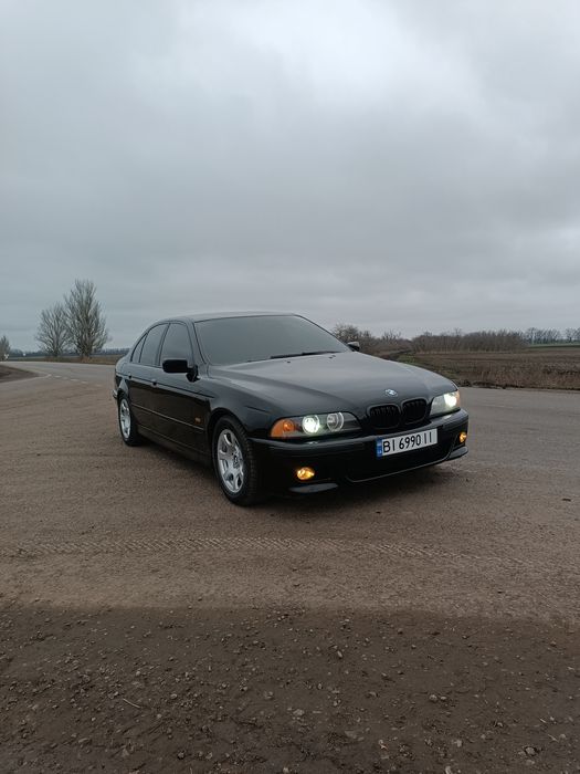 Продам,е39 523i їде добре)