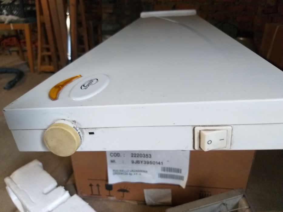 Електричний конвектор АРРliANCE AER 2000.