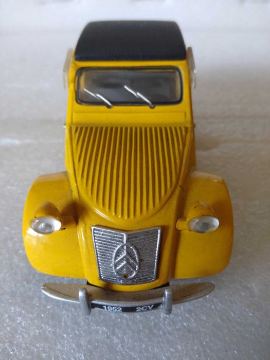 Miniatura Citroen 2 Cavalos de 1952 Novo.