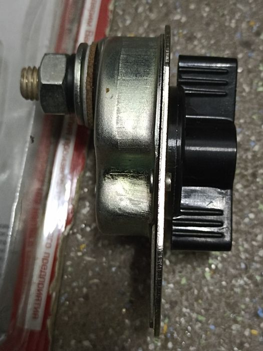 Вимикач маси 24 В