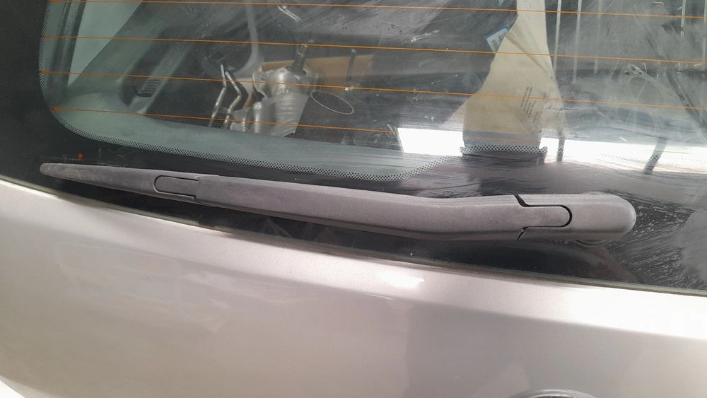 Haste / braço de escova limpa vidros trás FIAT Punto Evo (199_)
