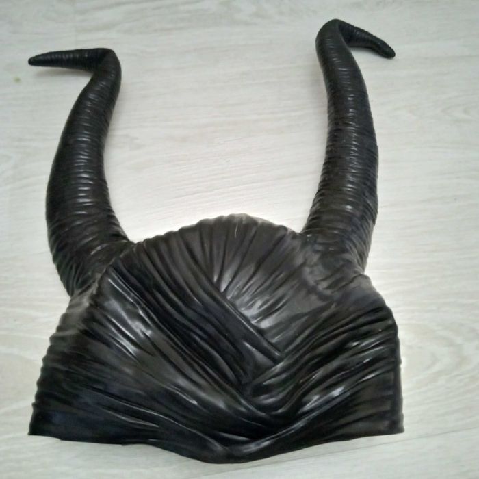 Маска Малефисента