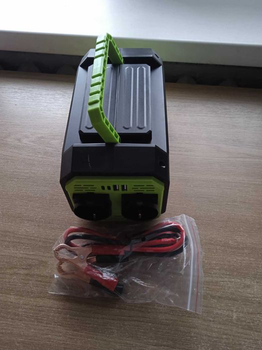 Інвертор напруги 1000W | DC 12V в AC 220V/230V