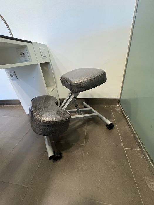 Banco estética cinzento