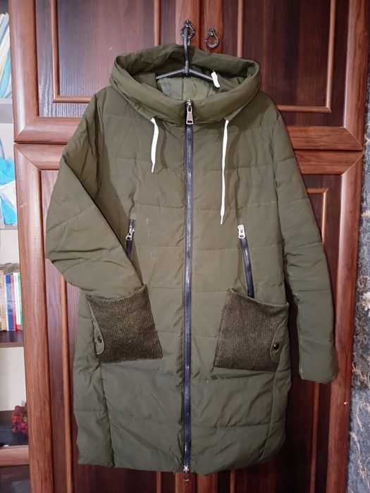 Зимова куртка до колін, силует "пісочний годинник". Розмір 52-54