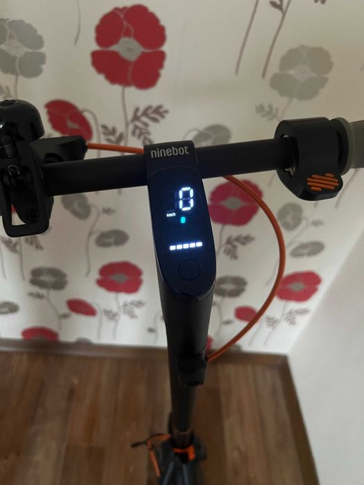 Електросамокат Segway-Ninebot