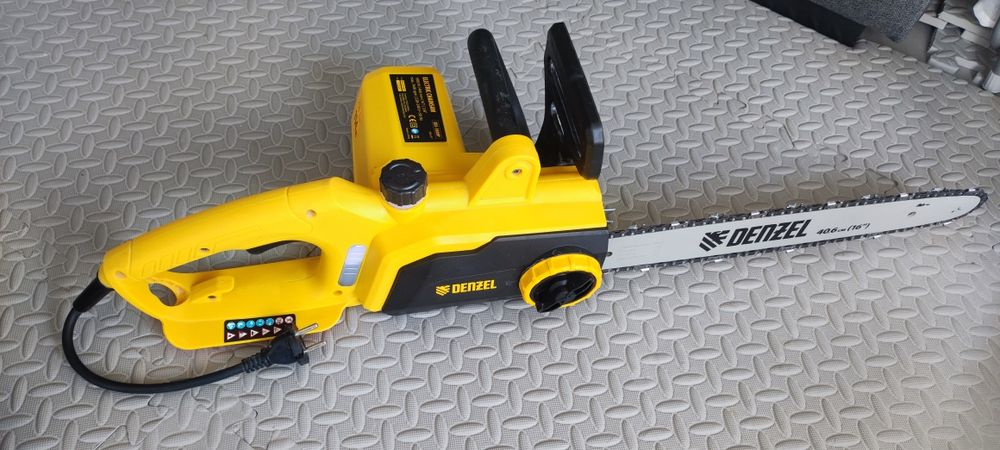 Pilarka elektryczna 1800W ( brak łańcucha)