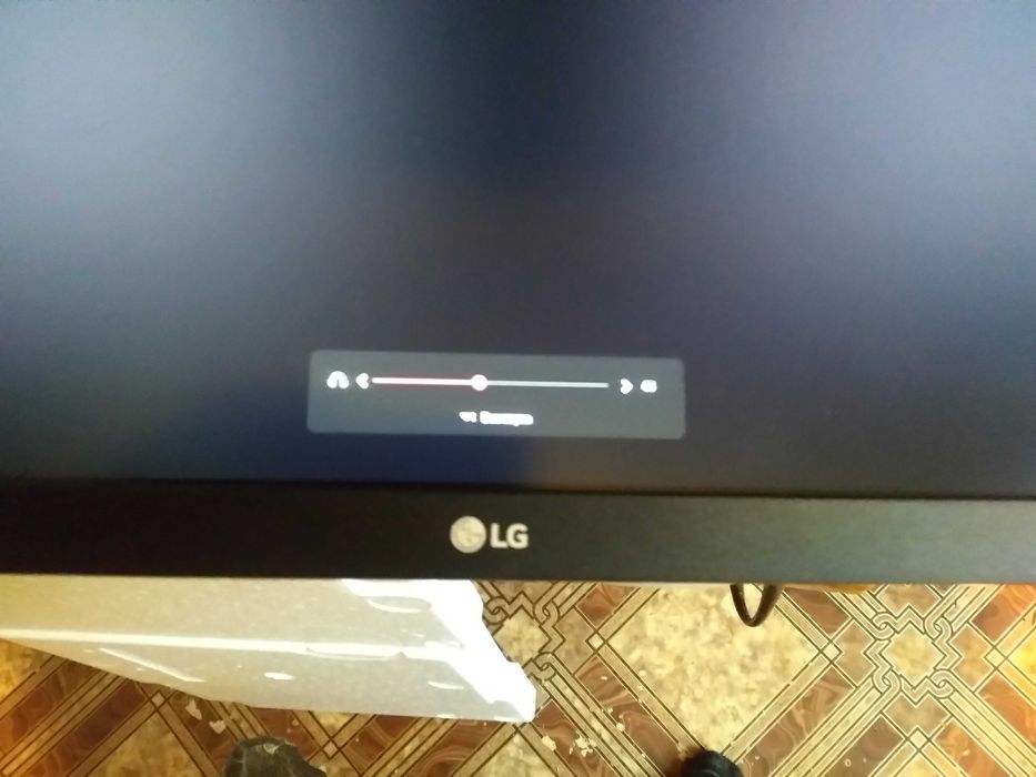 4K монітор LG 27UL500 практически новый.