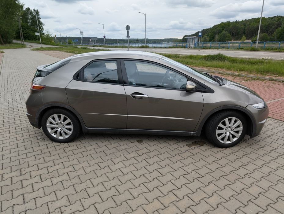 Honda Civic VIII ufo 1.8 benzyna