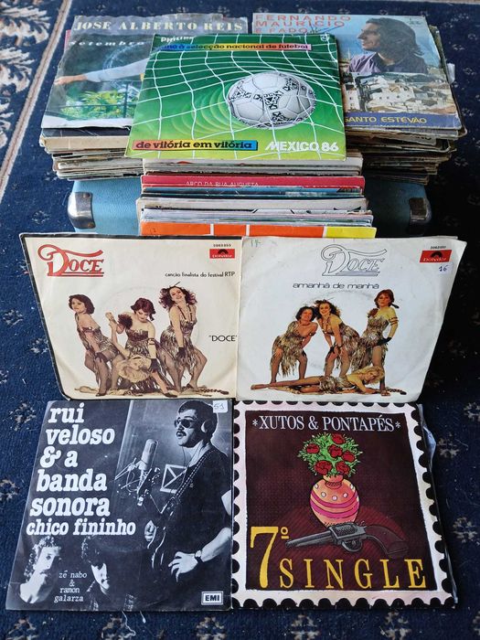 Singles musica portuguesa : Lote 100 unidades