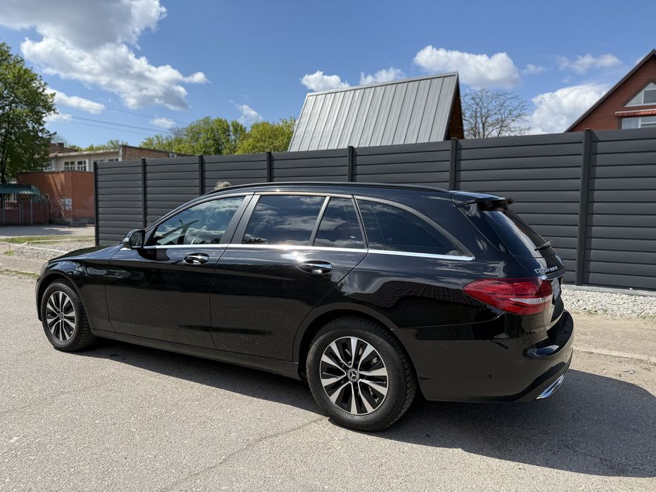 Mercedes-benz C220D (205 кузов)