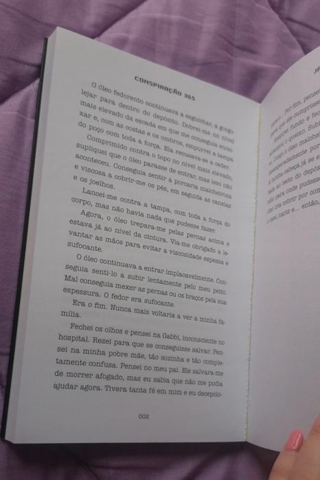Livro "Conspiração 365 - Janeiro" novo