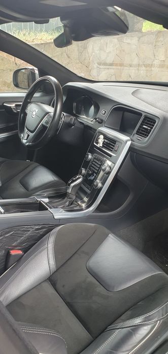 Volvo S60 D4 R. Design Momentun Geartronic