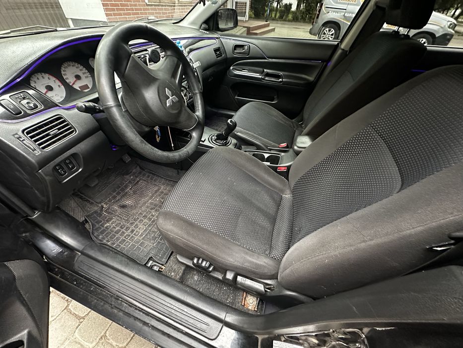 Mitsubishi Lancer 1,6 Comfort