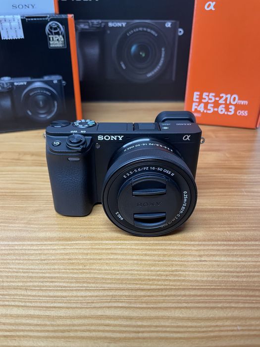 Máquina Fotográfica Mirrorless Sony Alpha a6400 + E PZ 16-50mm f/3.5-5.6