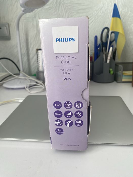 Фен-щітка PHILIPS EssentialCare HP8662/00 800W (майже нова)