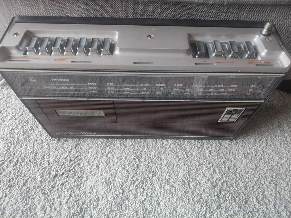 Rádio Philips RR523