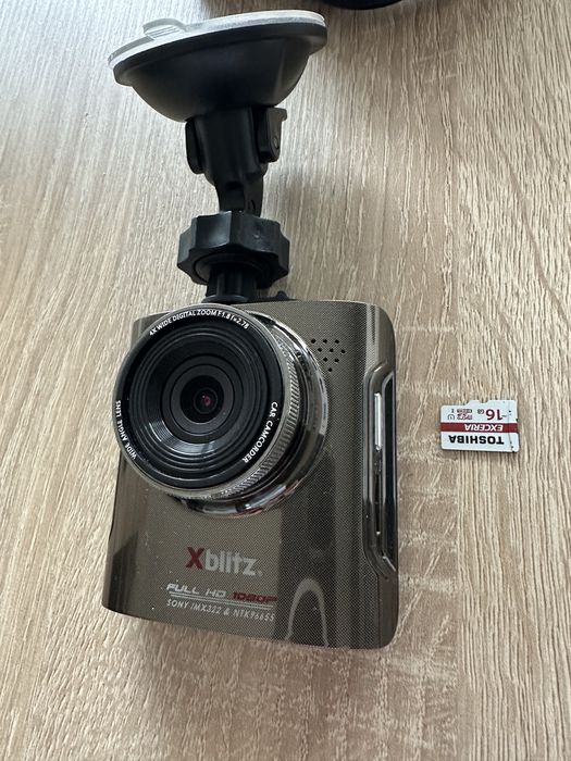 Kamera samochodowa xblitz
