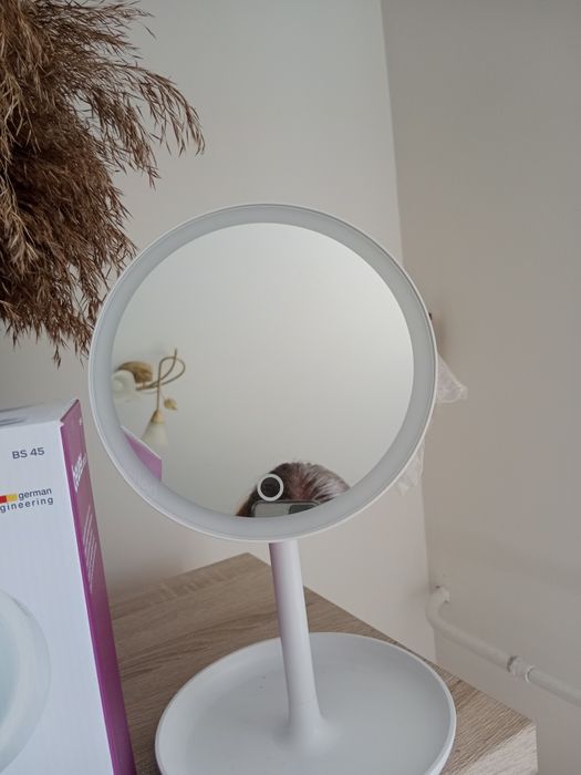 Podświetlane lusterko kosmetyczne beurer