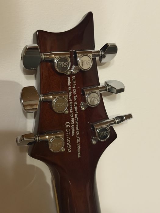 Guitarra PRS SE 245
