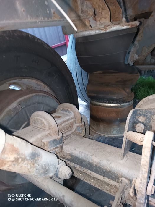 Розбираю прицеп на запчастини