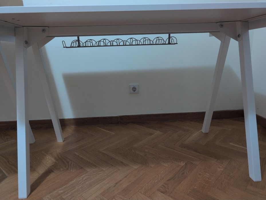 Dois Secretarias Ikea