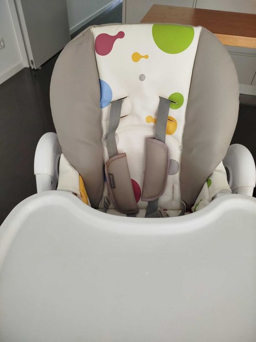 Cadeira de Refeição para Bebé – Confortável e Ajustável