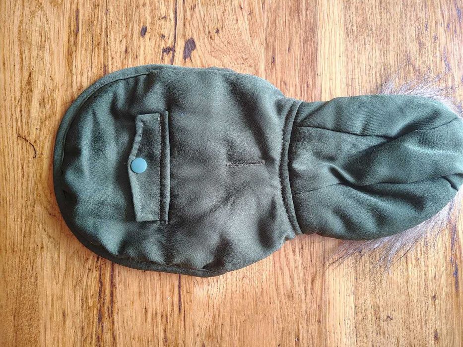 Жилетка на липучках з капюшоном для собак, нова.