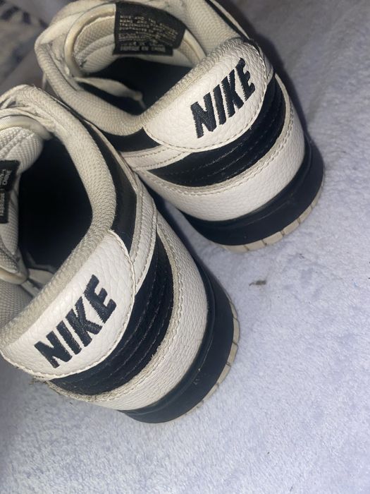 Nike Dunk Panda Reverse