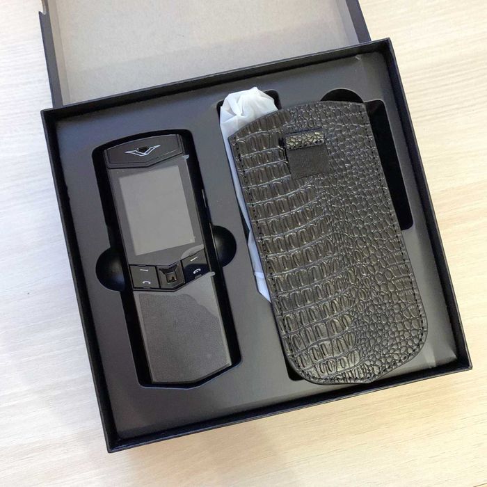Продам Новий Телефон Vertu V888 Pro Slider Phone MT6261 GSM 2G.
