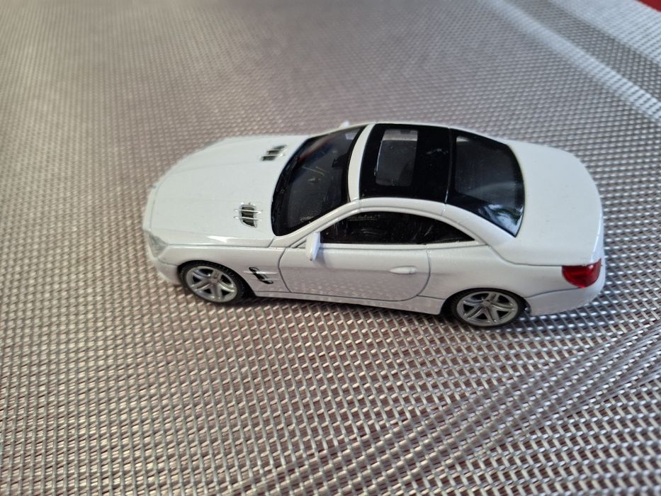 Welly mercedes benz sl 600 skala 1:43