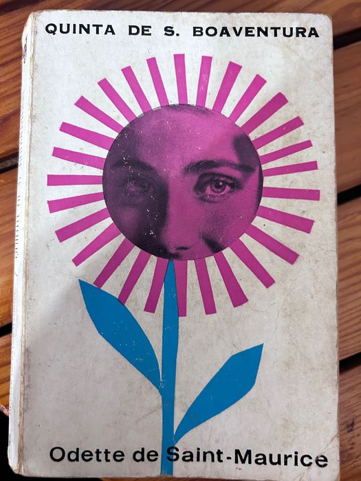 Vários livros antigos